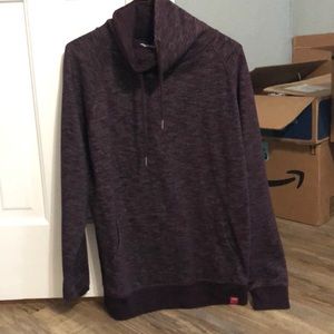 turtleneck sweater/hoodie